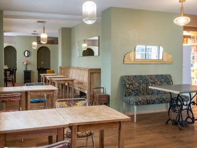 La dame qui pique - Saintes - Coin clic